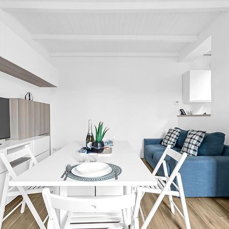 Lo3 • Navigli Chic Apartment • Milaan Buitenkant foto