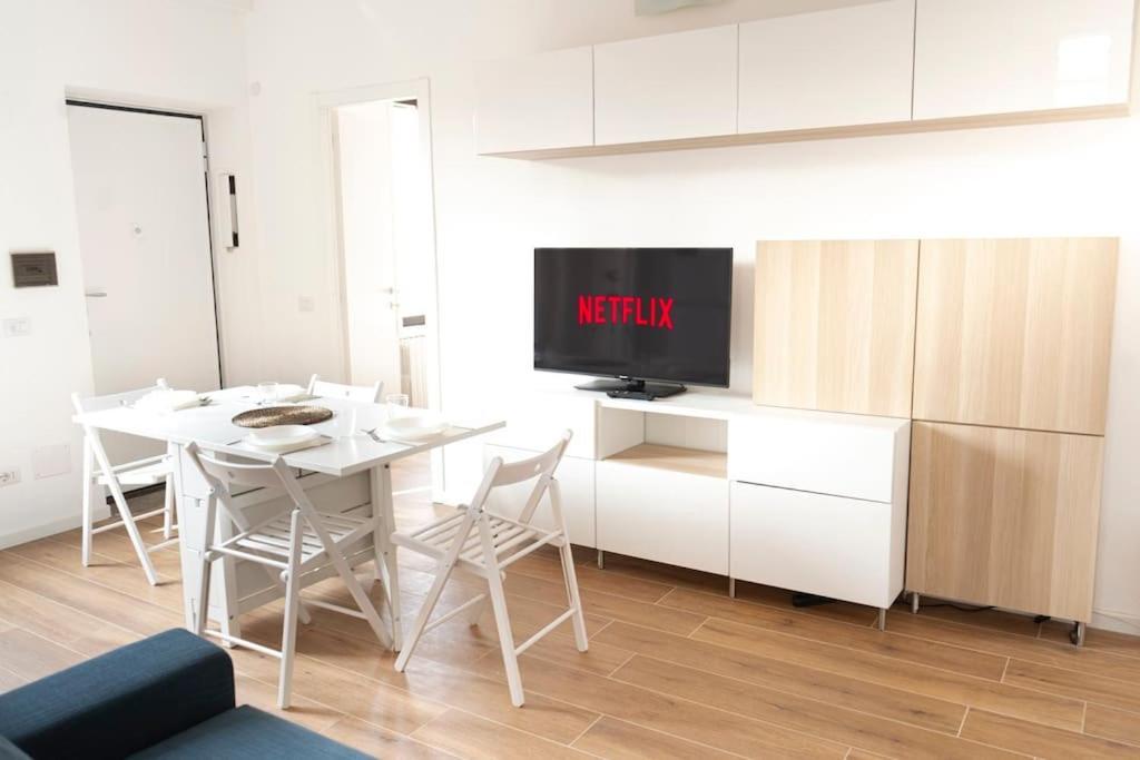 Lo3 • Navigli Chic Apartment • Milaan Buitenkant foto