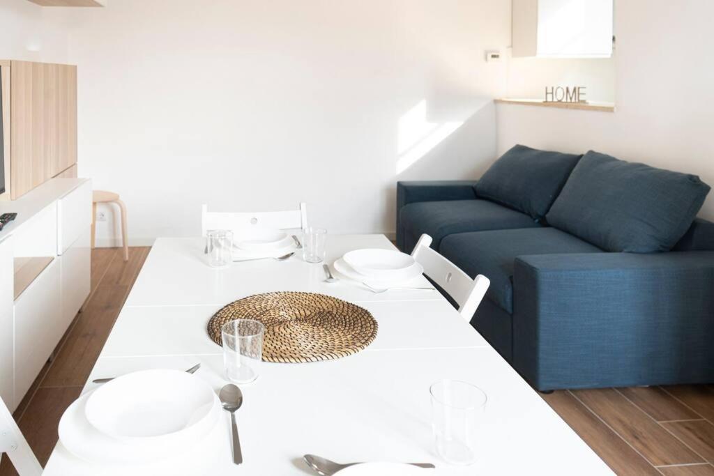 Lo3 • Navigli Chic Apartment • Milaan Buitenkant foto